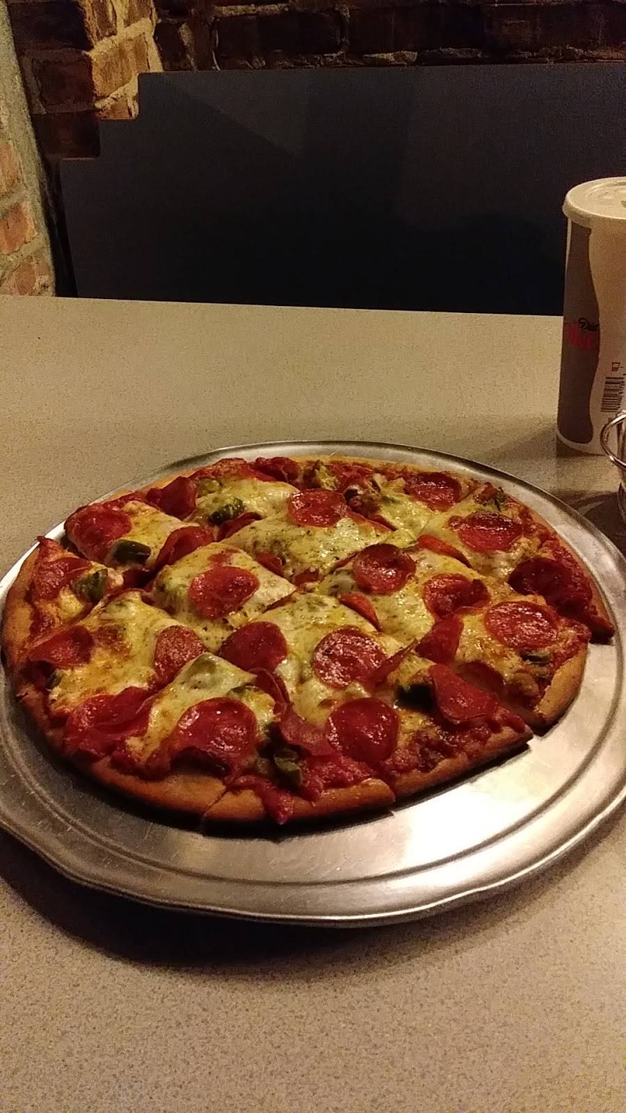 Paisans Pizzeria | restaurant | 5840 W 16th St, Cicero, IL 60804, USA | 7088630606 OR +1 708-863-0606