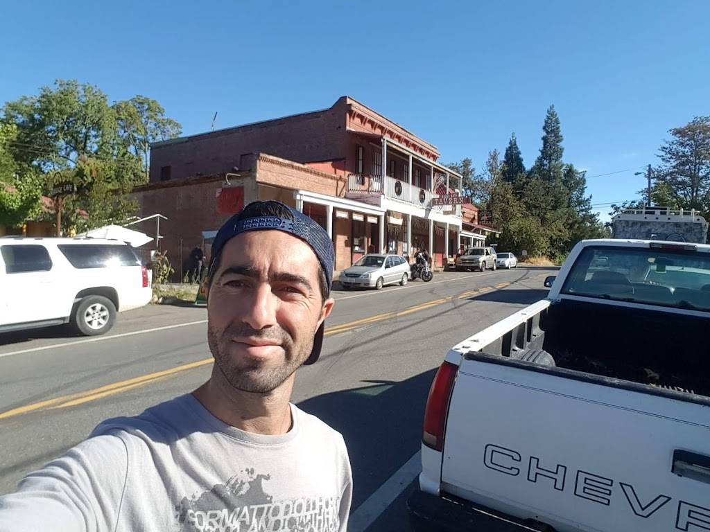 The Ridge Cafe | cafe | 29318 CA-49, North San Juan, CA 95960, USA | 5302923488 OR +1 530-292-3488