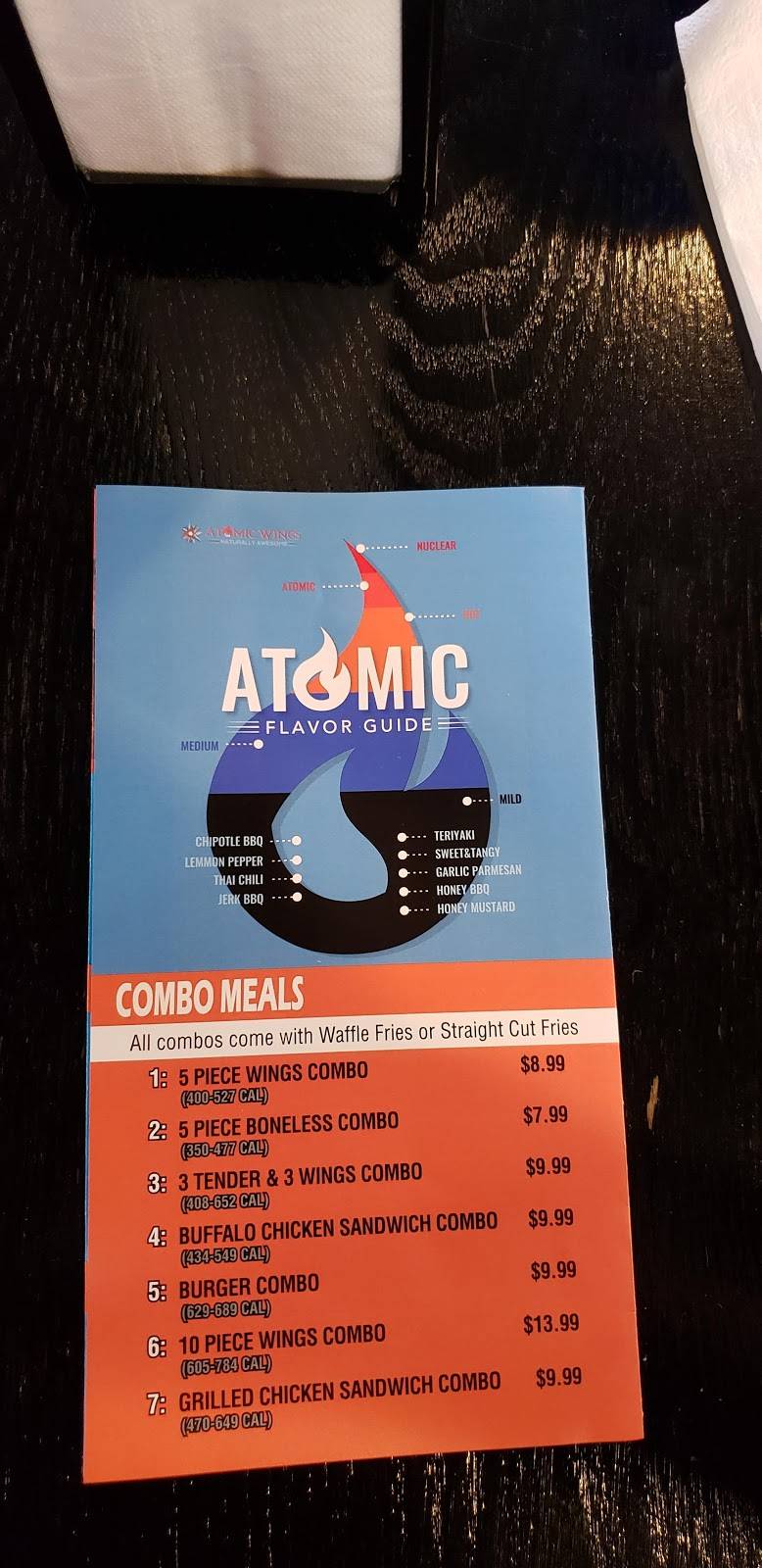 Atomic Wings | restaurant | 250-36 Jericho Turnpike, Floral Park, NY 11001, USA | 5167757521 OR +1 516-775-7521