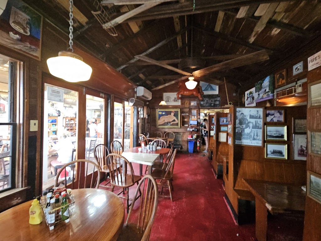 Pepes Cafe | restaurant | 806 Caroline St, Key West, FL 33040, USA | 3052947192 OR +1 305-294-7192