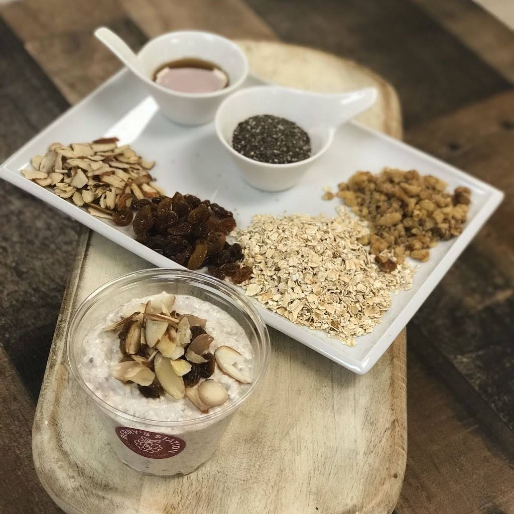 Berry’s Station | restaurant | 2147 FL-7, Margate, FL 33063, USA | 9545324943 OR +1 954-532-4943