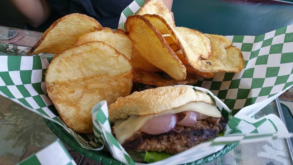 Richmond Bar & Grill | restaurant | 145 Richmond St, El Segundo, CA 90245, USA | 3103227397 OR +1 310-322-7397