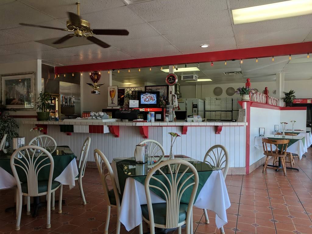 Gina Marias | restaurant | 1525 N Placentia Ave, Placentia, CA 92870, USA | 7149967371 OR +1 714-996-7371