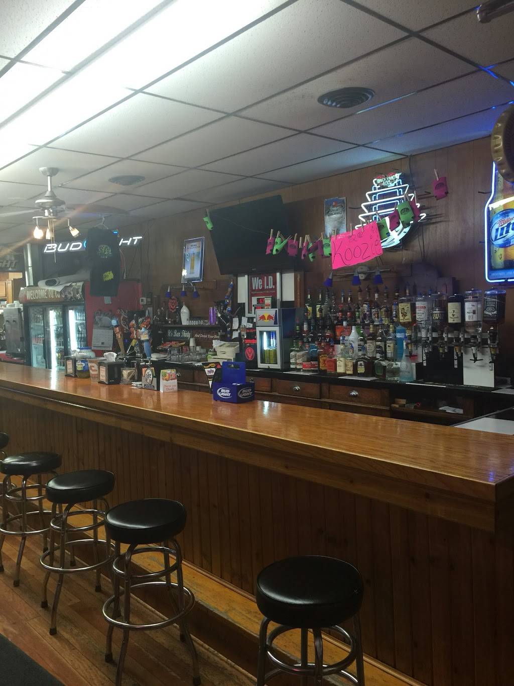 TJs Bar & Grill | restaurant | 123 E Traer St, Greene, IA 50636, USA | 6418164214 OR +1 641-816-4214