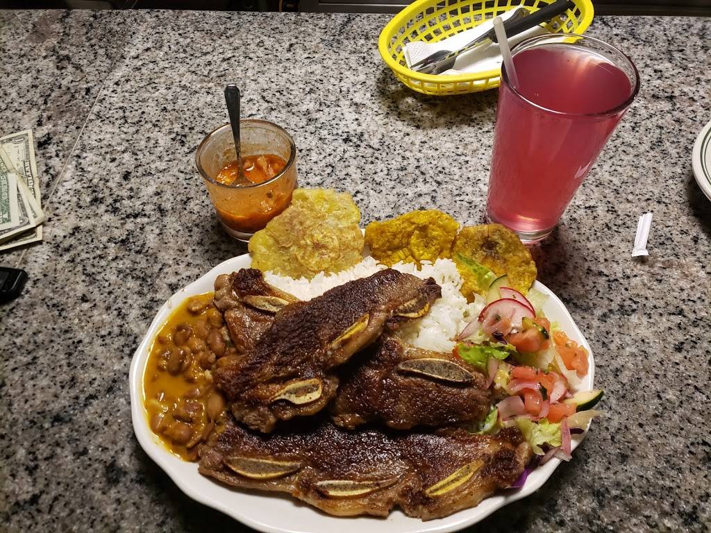 Manantial Lupita. Comida Ecuatoriana | restaurant | 96 Pacific St, Newark, NJ 07105, USA | 9732304433 OR +1 973-230-4433