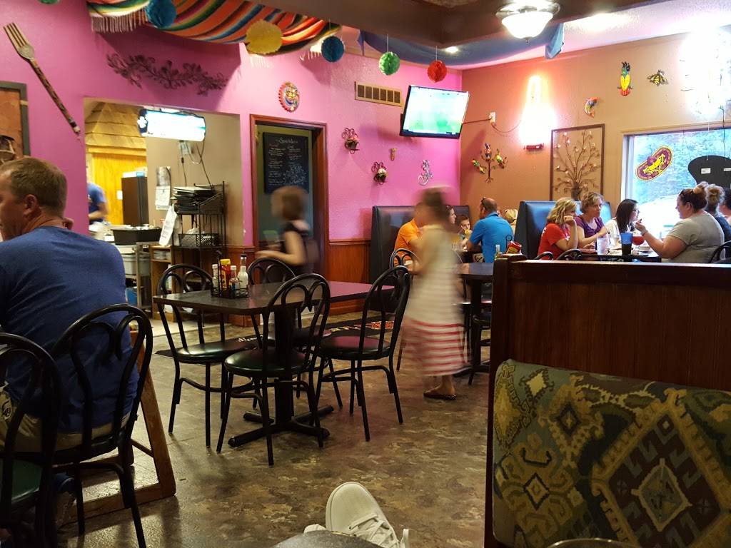 Maracas | restaurant | 4600 Hwy Z, New Melle, MO 63365, USA | 6368286206 OR +1 636-828-6206