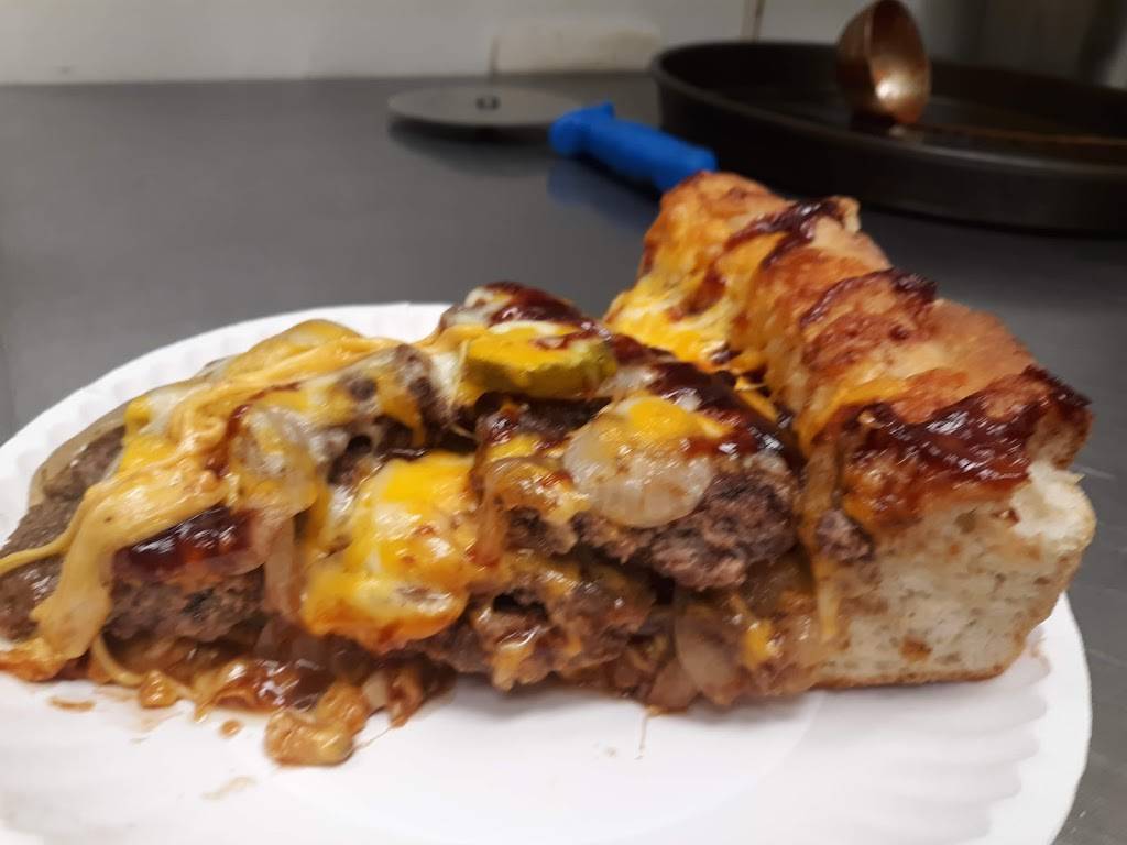 Russos Pizza | restaurant | Chateau Center, 1760 44th St SW, Wyoming, MI 49519, USA | 6165303200 OR +1 616-530-3200