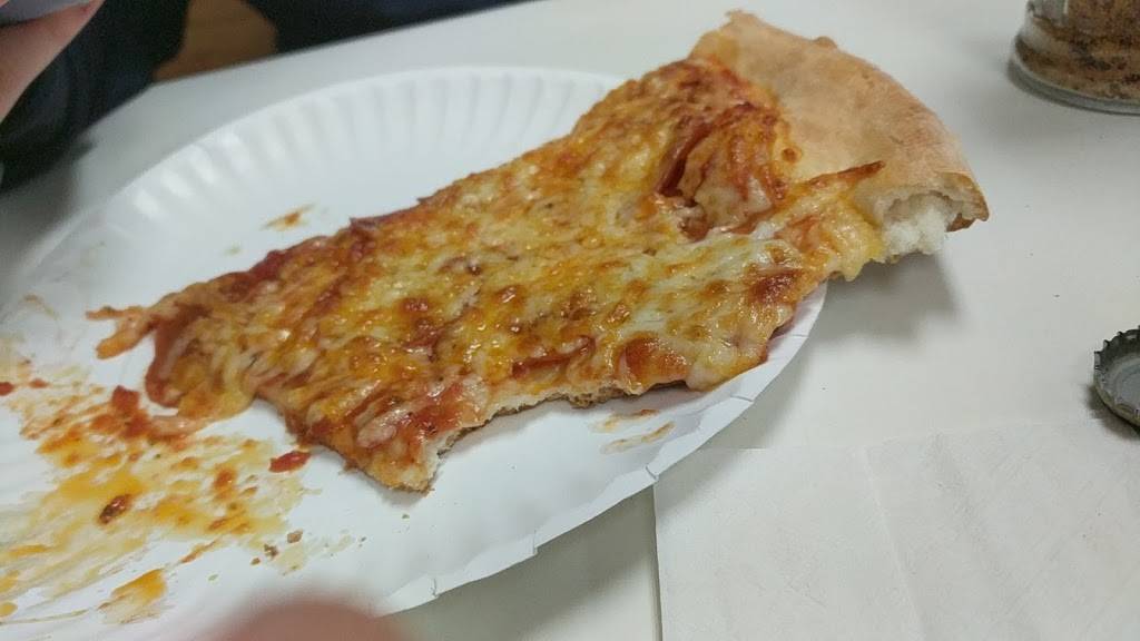 Giannis Pizza | restaurant | 1626, 2622 Annapolis Rd, Severn, MD 21144, USA | 4105515700 OR +1 410-551-5700