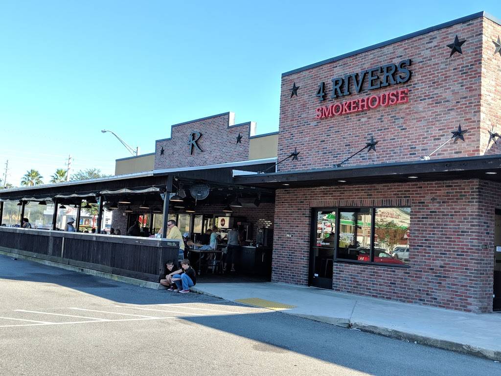 4 Rivers Smokehouse | restaurant | 220 Park Ave, Orange Park, FL 32073, USA | 8444748377 OR +1 844-474-8377