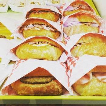 Donut Nest | bakery | 1201 NW 178th St, Edmond, OK 73012, USA | 2144496886 OR +1 214-449-6886