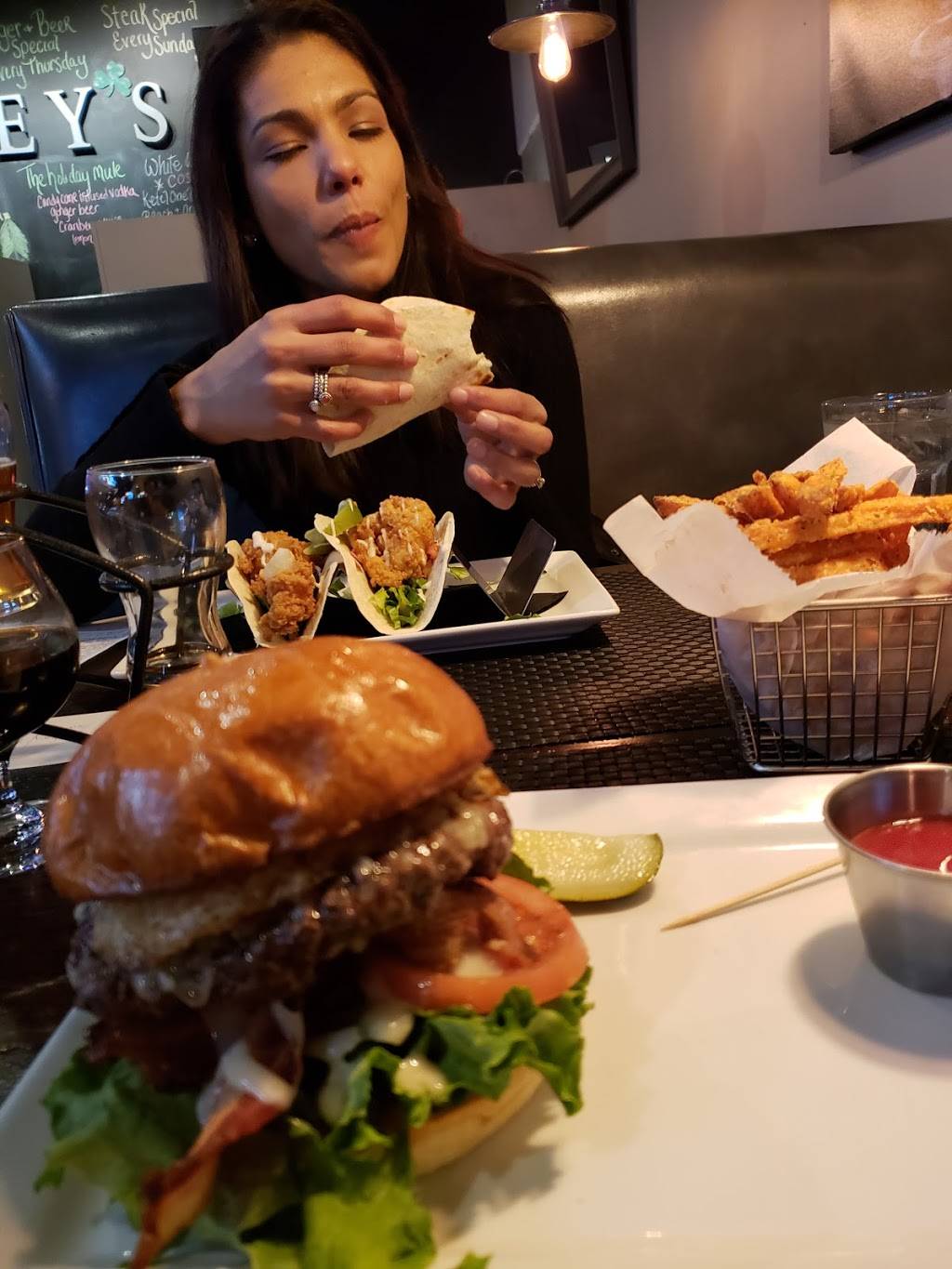 Bentleys Bistro | restaurant | 53 N Main St, East Longmeadow, MA 01028, USA | 4135257777 OR +1 413-525-7777