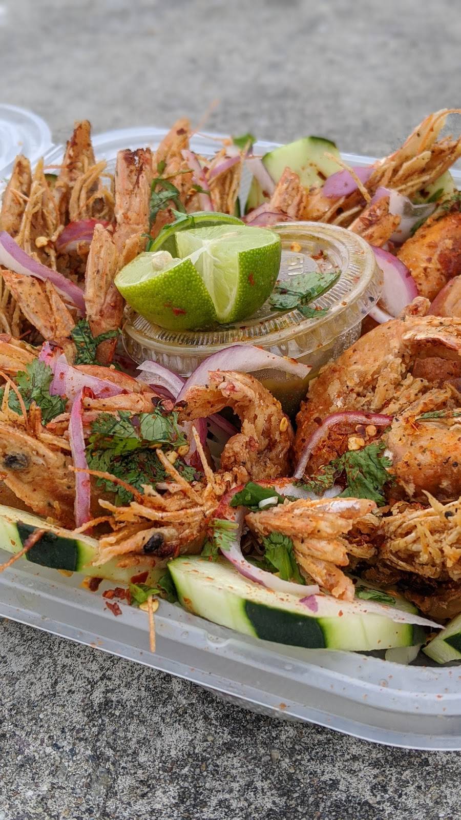 Kikos Seafood Lunch Truck | restaurant | 6090 Friars Rd, San Diego, CA 92108, USA | 6196230675 OR +1 619-623-0675