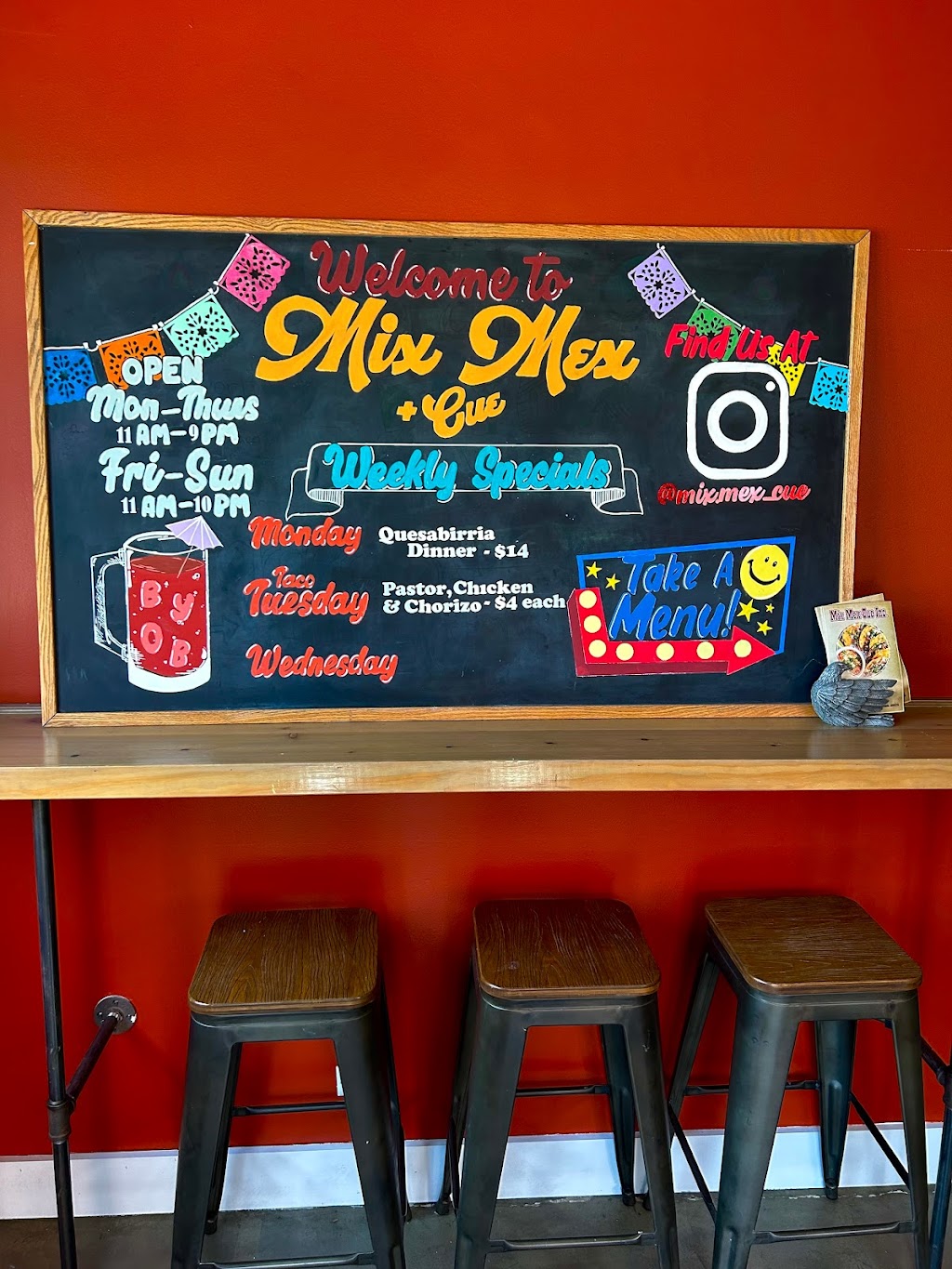 Mix Mex Cue | restaurant | 2301 W Foster Ave, Chicago, IL 60625, USA | 7736543591 OR +1 773-654-3591