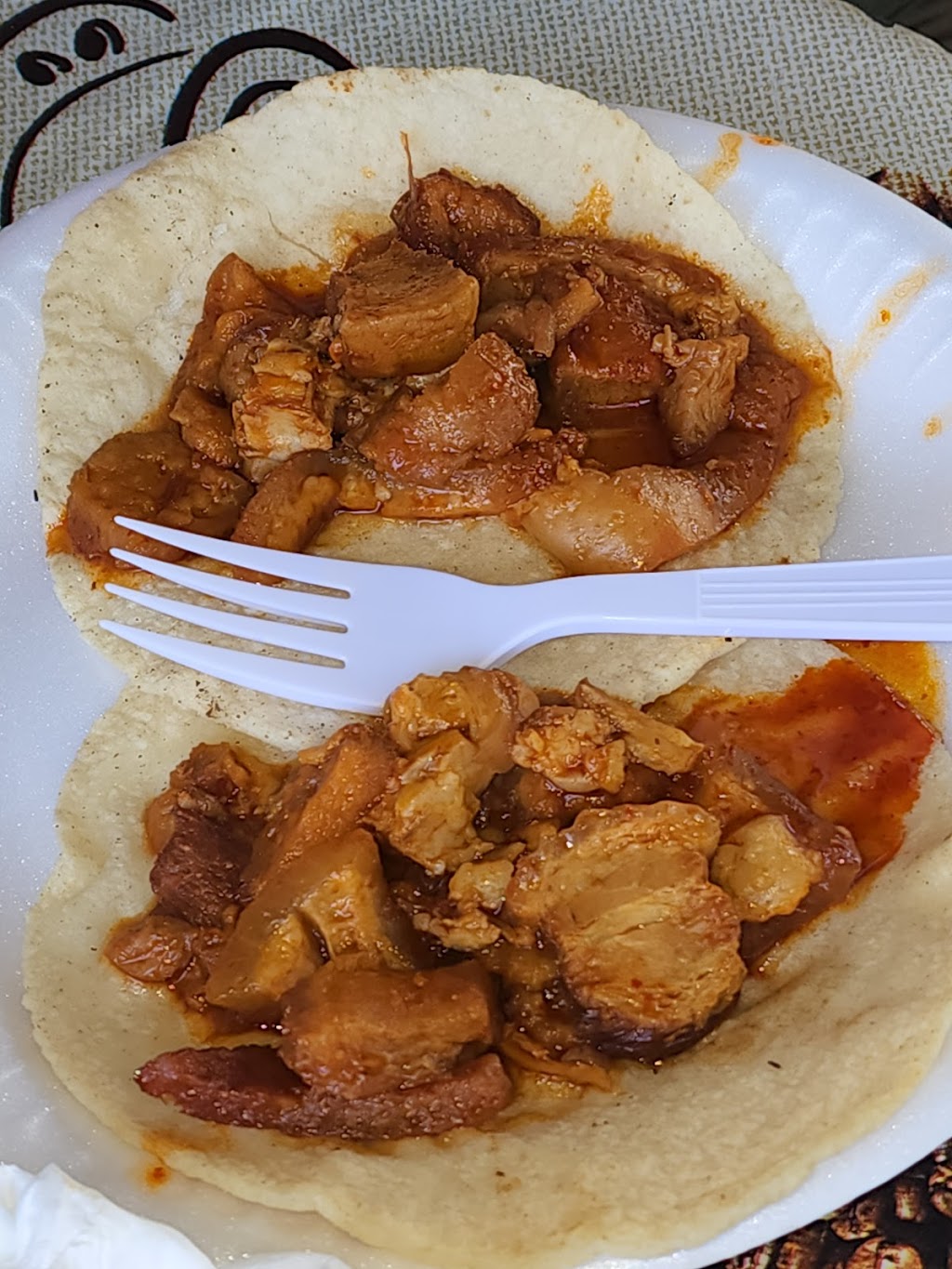 La Casa Verde Menudo & Pupusas | restaurant | 4965 Wadsworth Ave, Los Angeles, CA 90011, USA | 3233946704 OR +1 323-394-6704