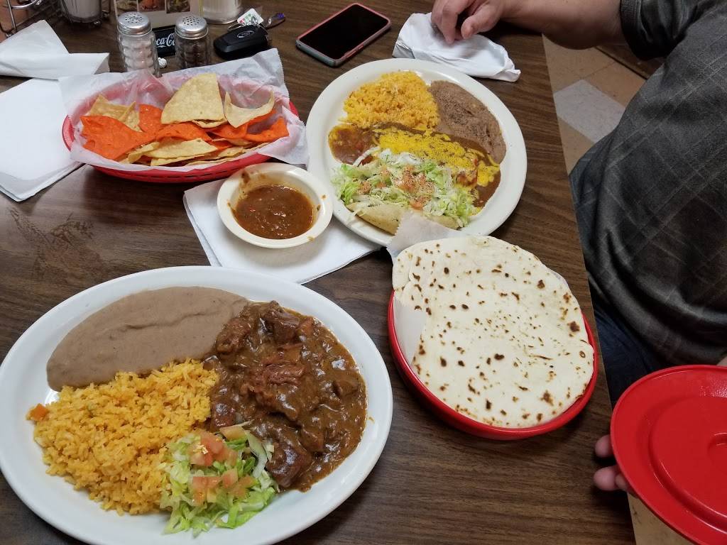 Blanquita Mexican Restaurant | restaurant | 1743, 2110 Cupples Rd, San Antonio, TX 78226, USA | 2104381972 OR +1 210-438-1972