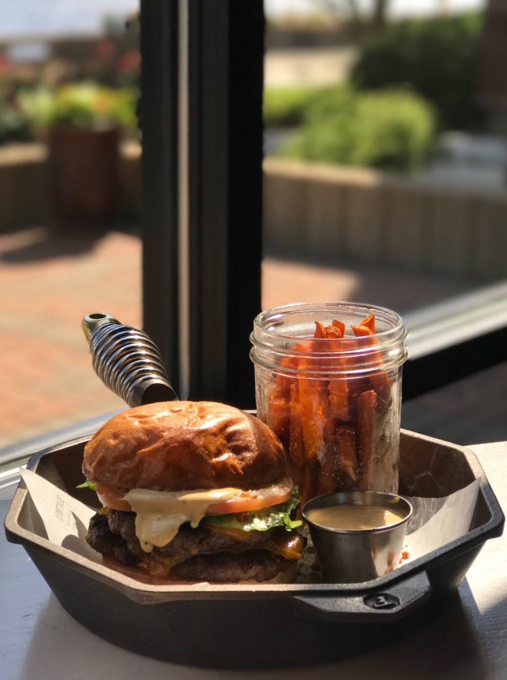 RIVERBANK | restaurant | 999 Waterside Dr Suite Suite 117, Norfolk, VA 23510, USA | 7576253370 OR +1 757-625-3370