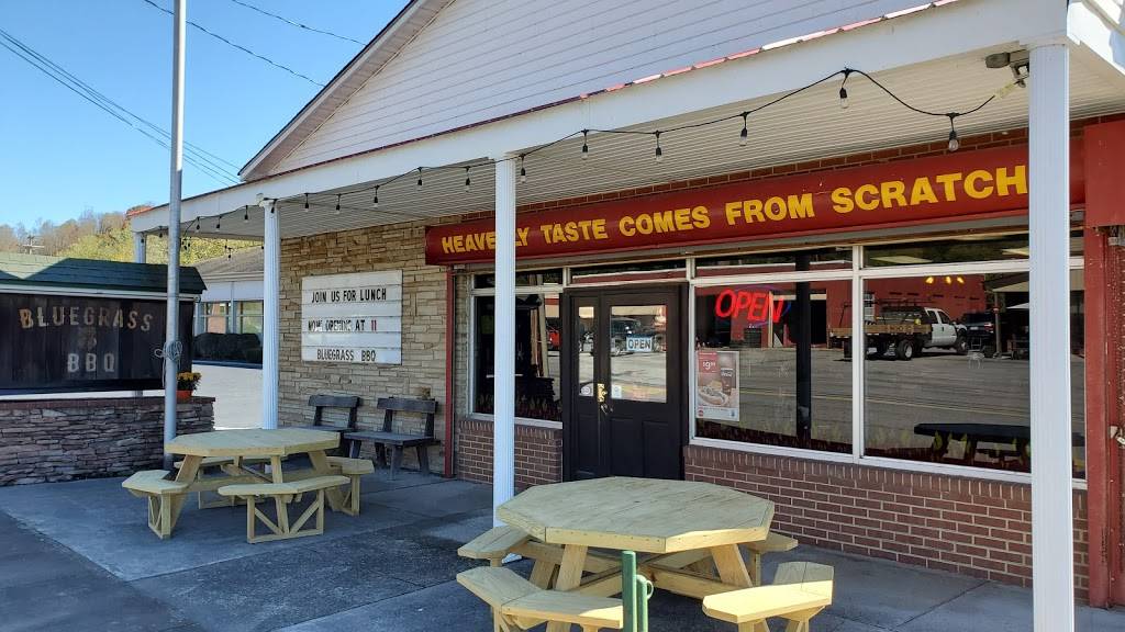 Bluegrass BBQ | restaurant | 609 Snidow St, Pembroke, VA 24136, USA | 5406262271 OR +1 540-626-2271