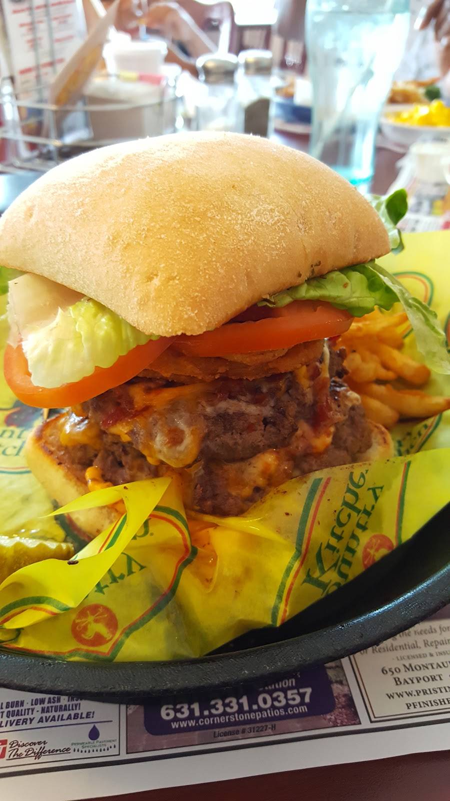 Country Kitchen - Patchogue | restaurant | 240 E Main St, Patchogue, NY 11772, USA | 6314380888 OR +1 631-438-0888