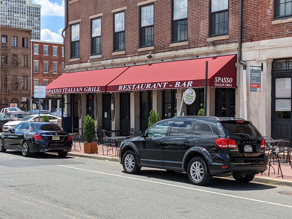 Spasso Italian Grill | restaurant | 34 S Front St, Philadelphia, PA 19106, USA | 2155927661 OR +1 215-592-7661