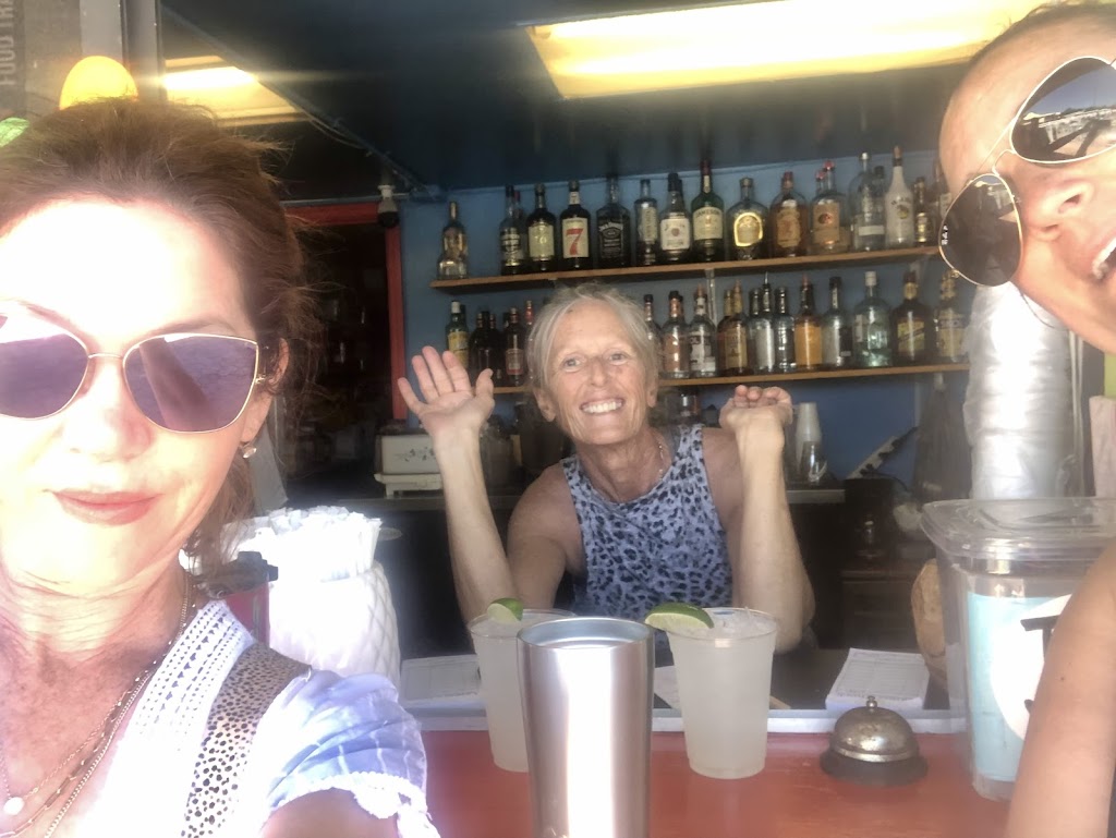 Kiki’s Snack Shack | restaurant | 900 N Atlantic Ave, Cocoa Beach, FL 32931, USA | 3217839430 OR +1 321-783-9430