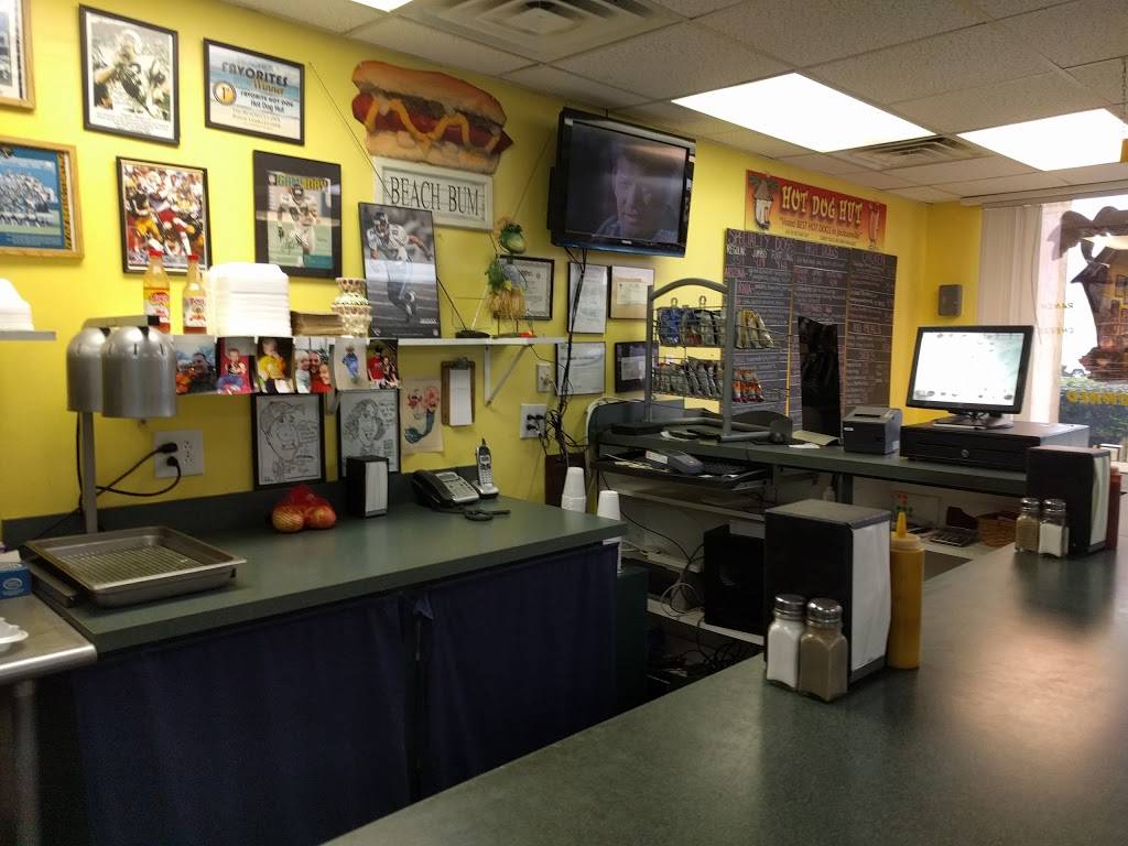 Hot Dog Hut | restaurant | 1439 3rd St S, Jacksonville Beach, FL 32250, USA | 9042473641 OR +1 904-247-3641