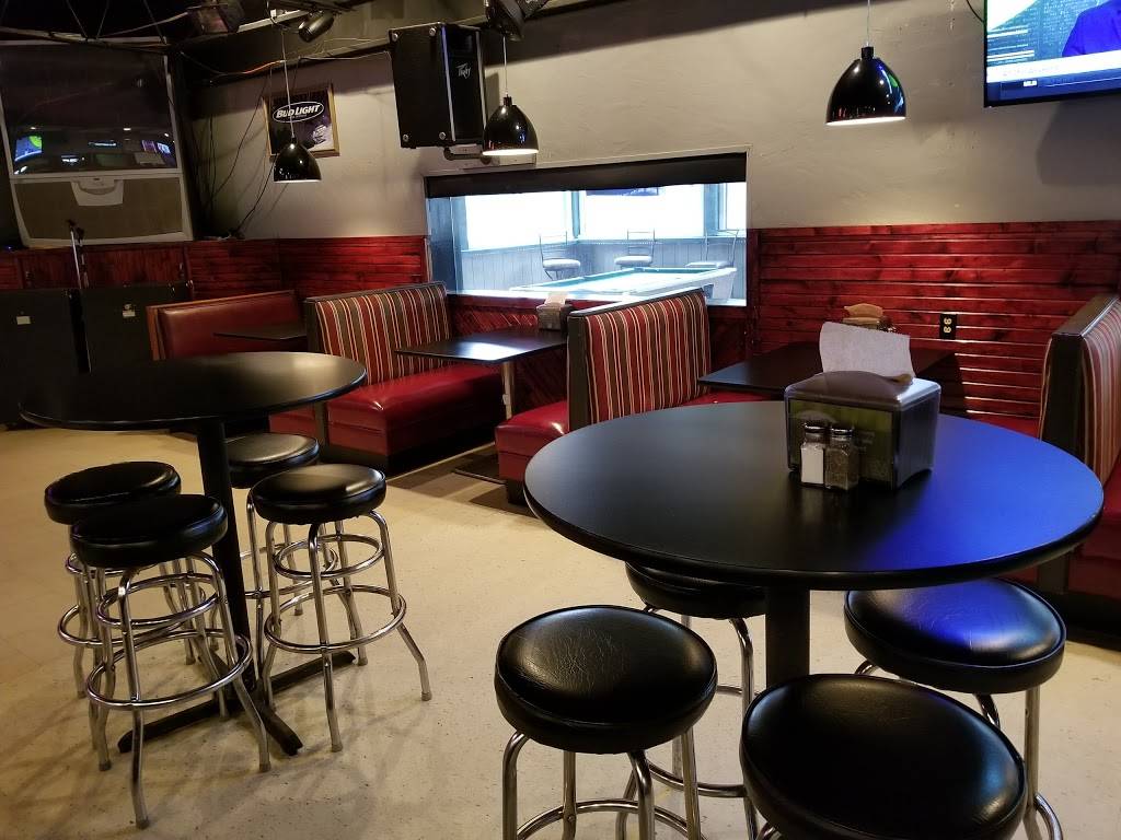 POs Pub & Grill at Pollards Bowl | night club | 1119 S Main St, Versailles, IN 47042, USA | 8126896461 OR +1 812-689-6461