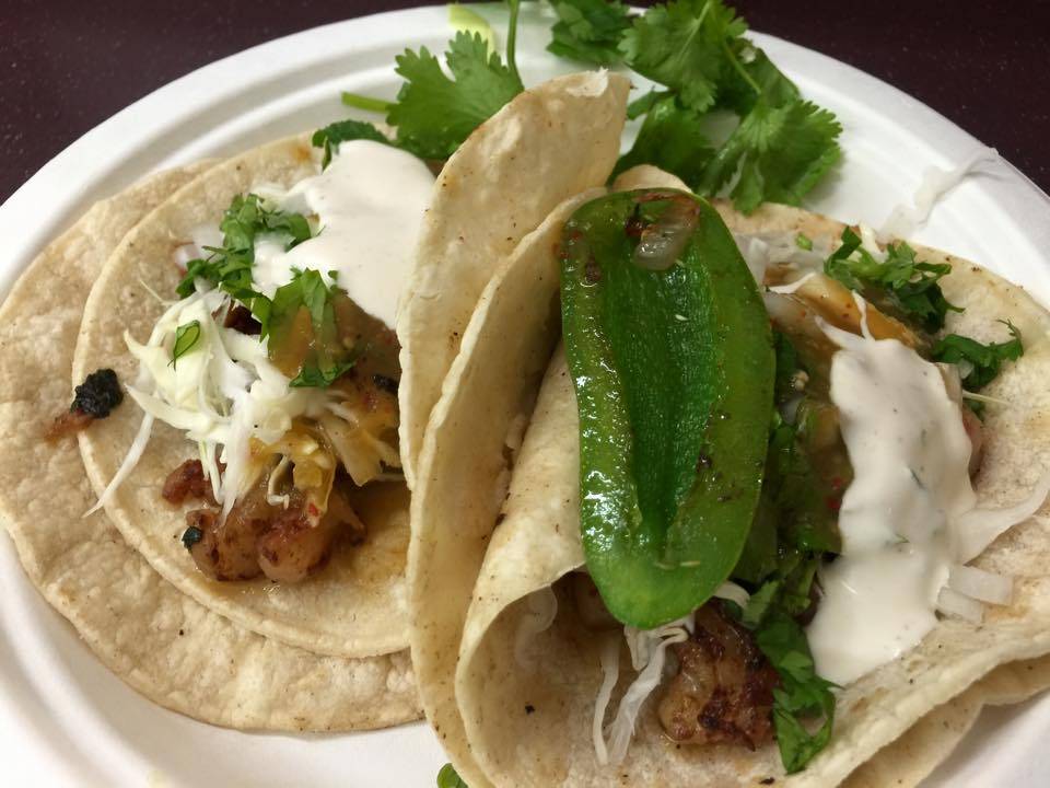 Tacos Panchito | restaurant | 1530 W 6th St, Corona, CA 92882, USA | 9517372322 OR +1 951-737-2322