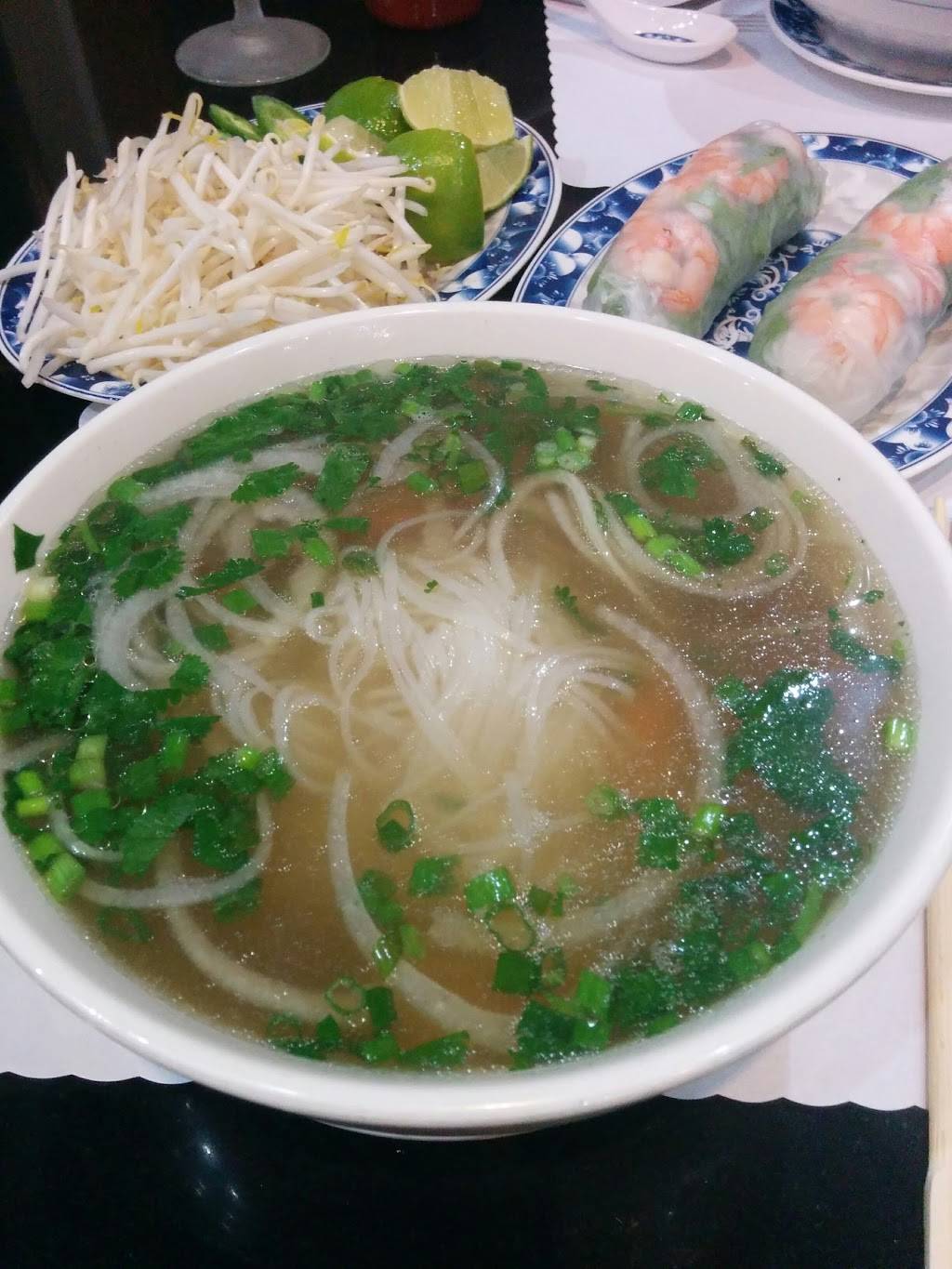 Pho Vina | restaurant | 281 S Thomas St, Pomona, CA 91766, USA | 9098656777 OR +1 909-865-6777