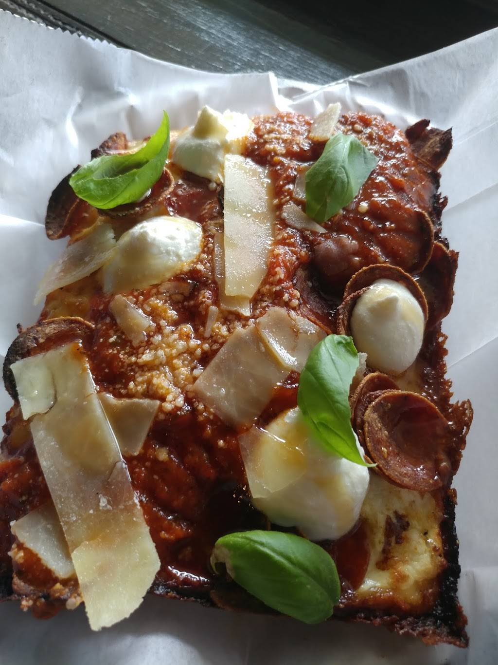 Industry Pizza | restaurant | 2075 Pine Ridge Rd, Naples, FL 34109, USA | 2394316881 OR +1 239-431-6881