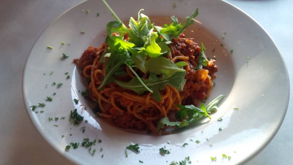 VIVO! Bar & Grill | restaurant | 42 Lake Ave Ext, Danbury, CT 06811, USA | 2037912202 OR +1 203-791-2202