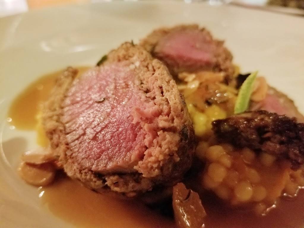 Present Company Restaurant | restaurant | 2 Tunxis Rd, Tariffville, CT 06081, USA | 8606587890 OR +1 860-658-7890