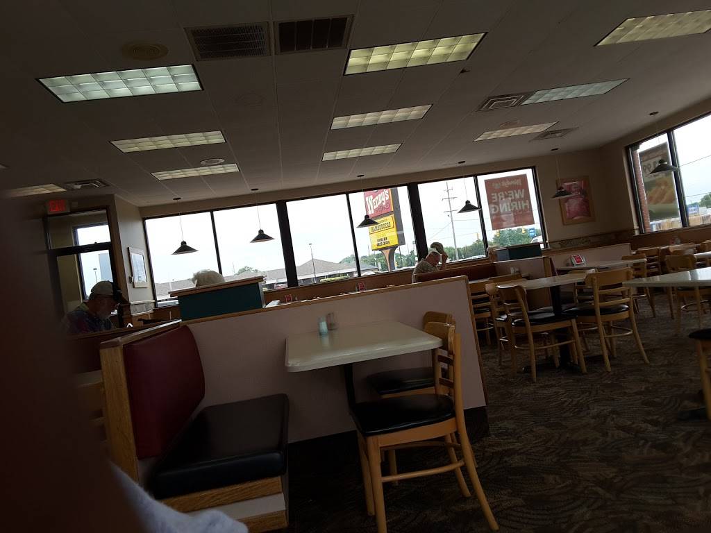 Wendys | restaurant | 5201 E US Hwy 36, Avon, IN 46123, USA | 3177450292 OR +1 317-745-0292