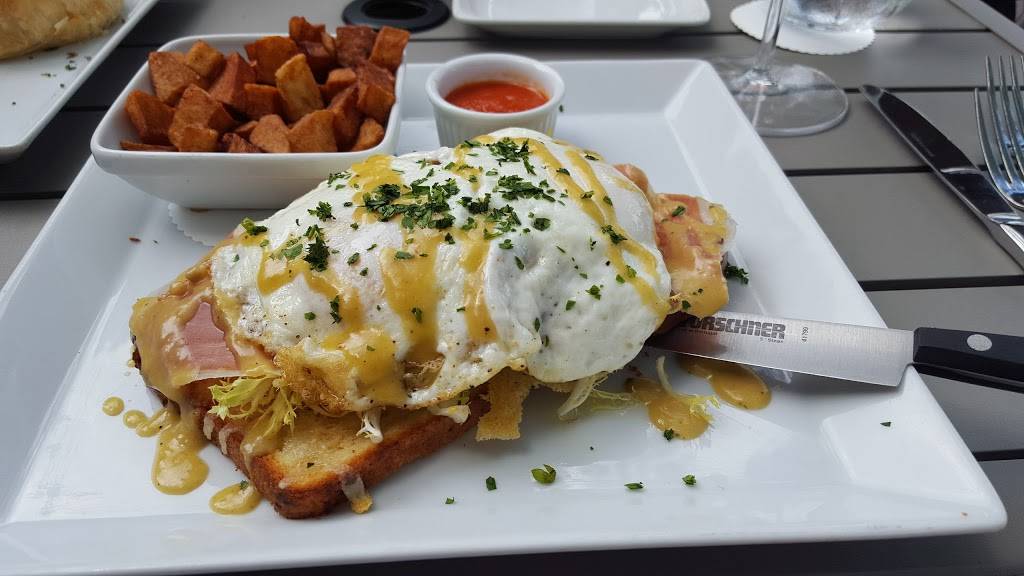 Bistro Menil | restaurant | 1513 W Alabama St, Houston, TX 77006, USA | 7139043537 OR +1 713-904-3537