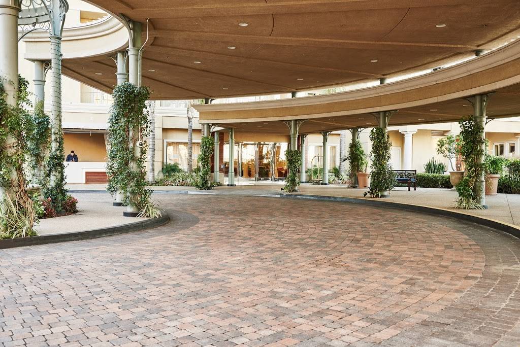 Balboa Bay Resort | cafe | 1221 West Coast Hwy, Newport Beach, CA 92663, USA | 9496455000 OR +1 949-645-5000