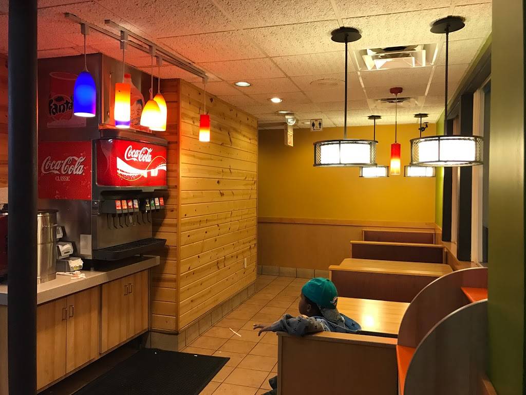 Popeyes Louisiana Kitchen | restaurant | 12102 Georgia Ave, Glenmont, MD 20902, USA | 3019423501 OR +1 301-942-3501