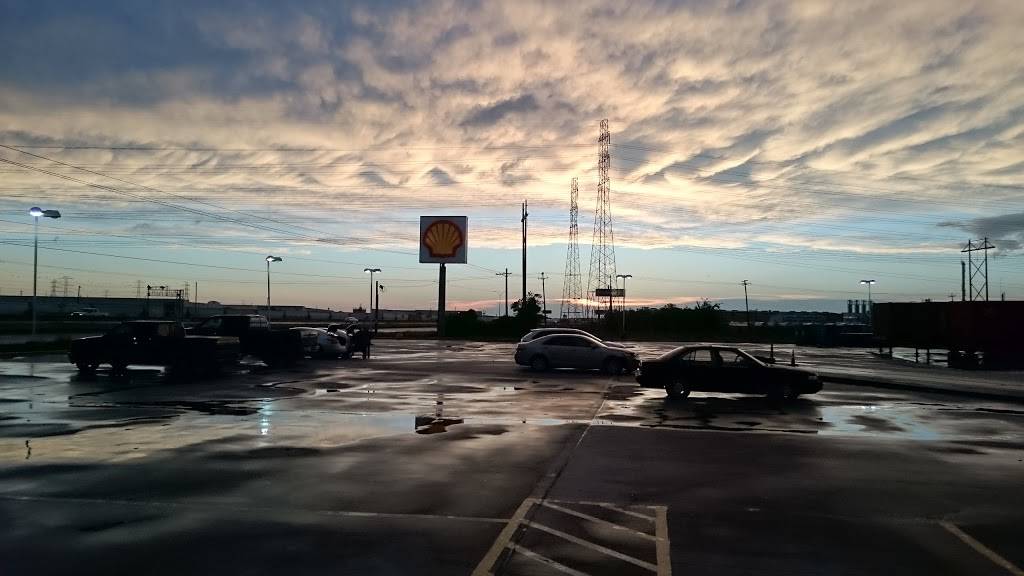 Moodys Travel Plaza | night club | 9119 Hwy 225, La Porte, TX 77571, USA | 2815425300 OR +1 281-542-5300