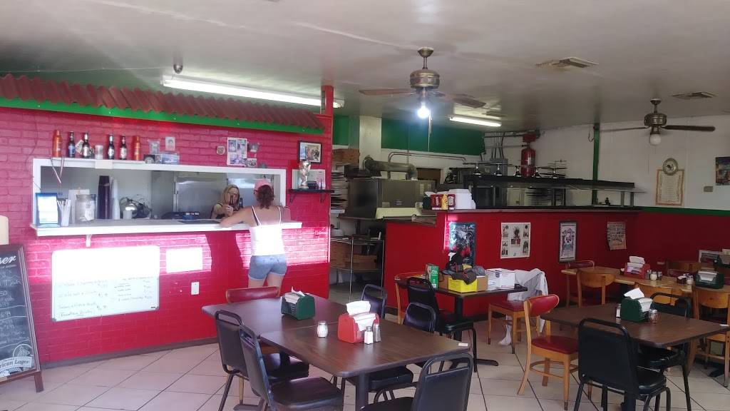 Luigis Pizza & Italian Restaurant | restaurant | 205 N Center St, Pierson, FL 32180, USA | 3867490970 OR +1 386-749-0970