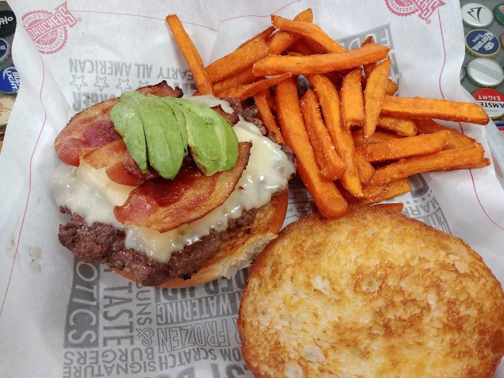 Fuddruckers | restaurant | 4311 E Colonial Dr, Orlando, FL 32803, USA | 4078261093 OR +1 407-826-1093