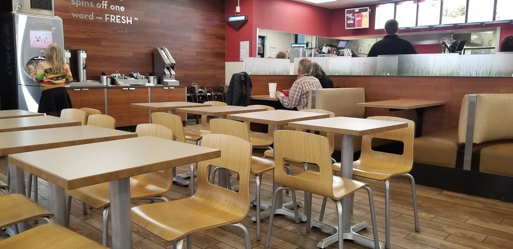 Wendys | restaurant | 7591 N Owasso Expy, Owasso, OK 74055, USA | 9183761994 OR +1 918-376-1994