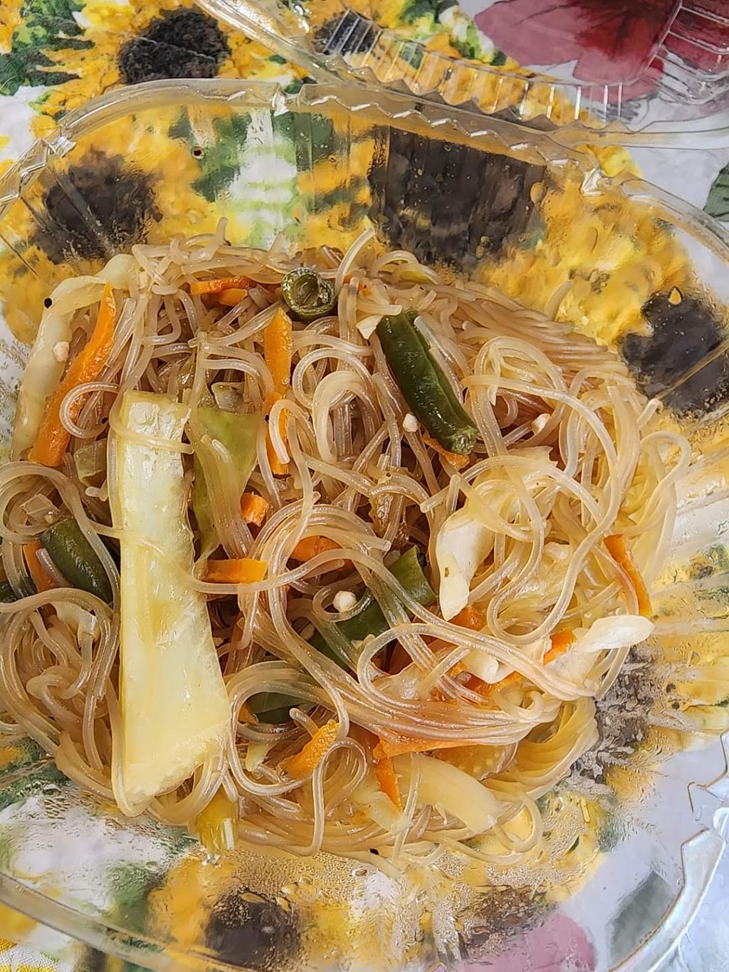 Filipino Cuisine | restaurant | 2001 Foothill Blvd, Grants Pass, OR 97526, USA | 5417870587 OR +1 541-787-0587