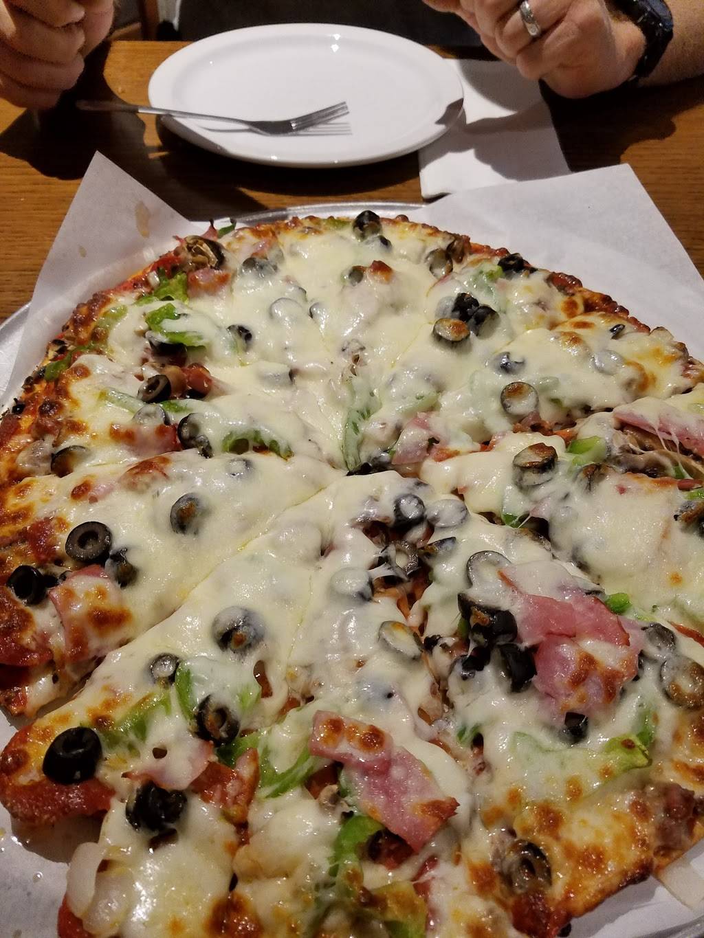 Pagliais Pizza | restaurant | 100 Micbeth Dr, Princeton, KY 42445, USA | 2703652323 OR +1 270-365-2323