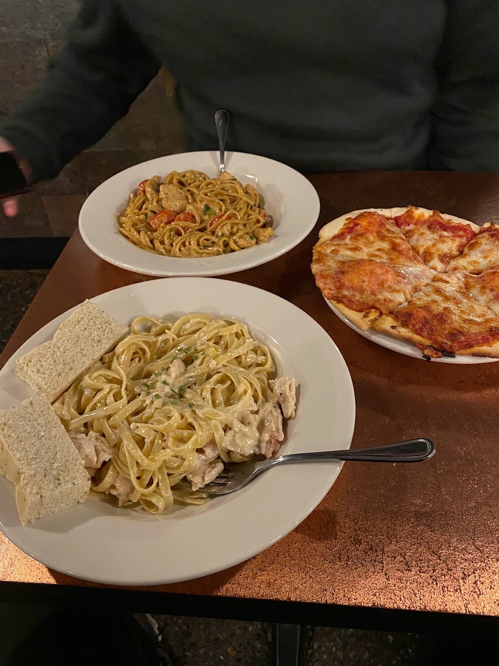 Ferrantes Marketplace Cafe | meal takeaway | 4516 S Regal St, Spokane, WA 99223, USA | 5094436304 OR +1 509-443-6304