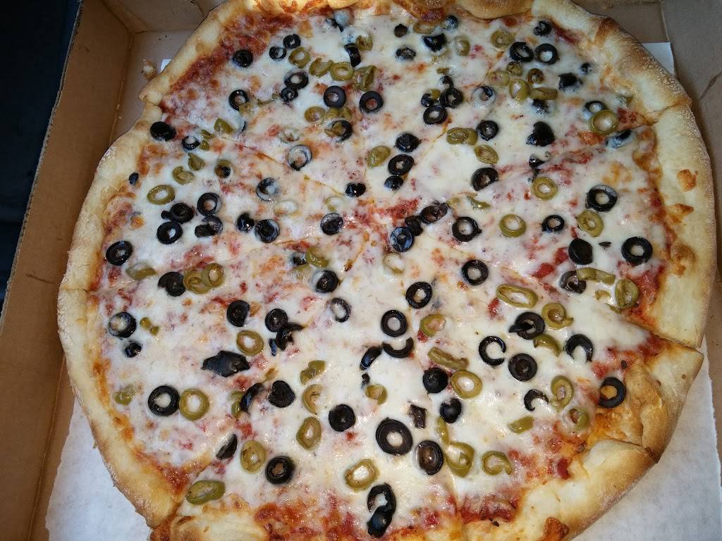 Azzurri Italian Restaurant | restaurant | 7 Hidenwood Shopping Center, Newport News, VA 23606, USA | 7579264890 OR +1 757-926-4890