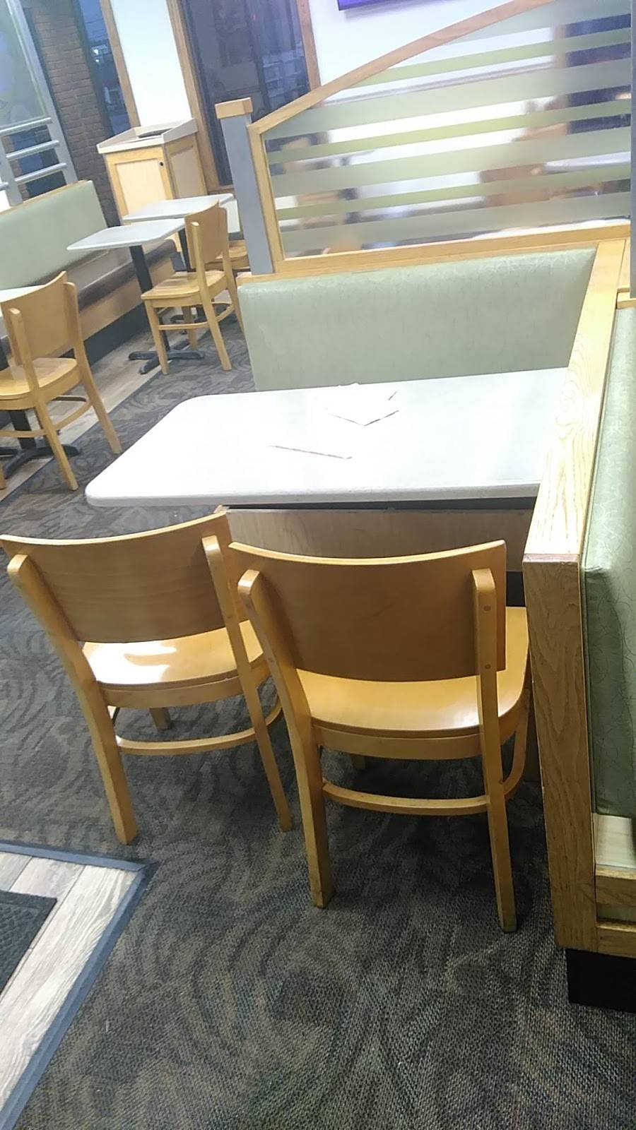 Wendys | restaurant | 7019 Shallowford Rd, Chattanooga, TN 37421, USA | 4238996552 OR +1 423-899-6552