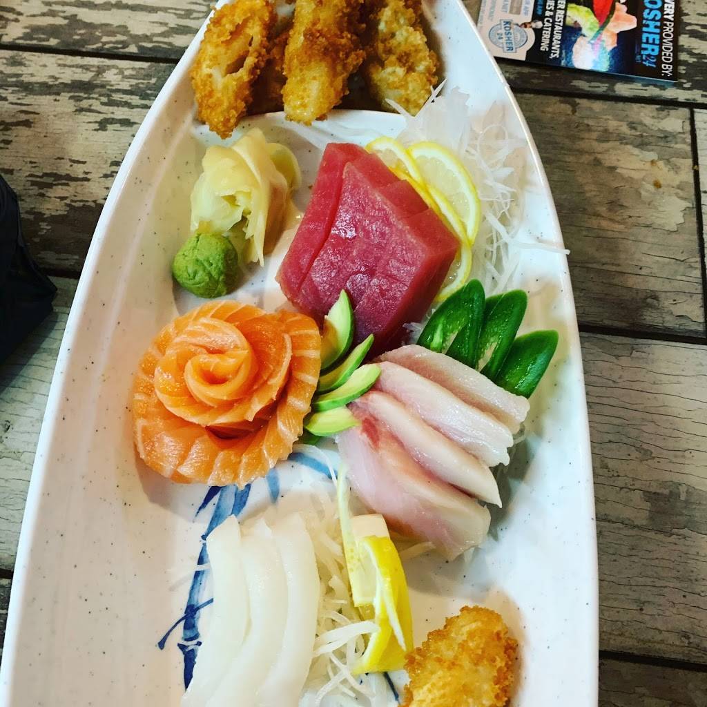 Sushi Addicts Express | restaurant | 1620 NE 205th Terrace, Miami, FL 33179, USA | 7869162908 OR +1 786-916-2908