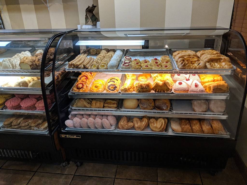 La Sinaloense Restaurant | bakery | 642 S Academy Blvd, Colorado Springs, CO 80910, USA | 7195501213 OR +1 719-550-1213