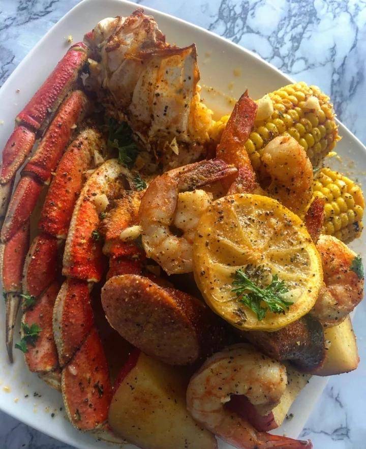 Blues City Crab | restaurant | 1571 Sycamore View Rd, Memphis, TN 38134, USA | 9017297988 OR +1 901-729-7988