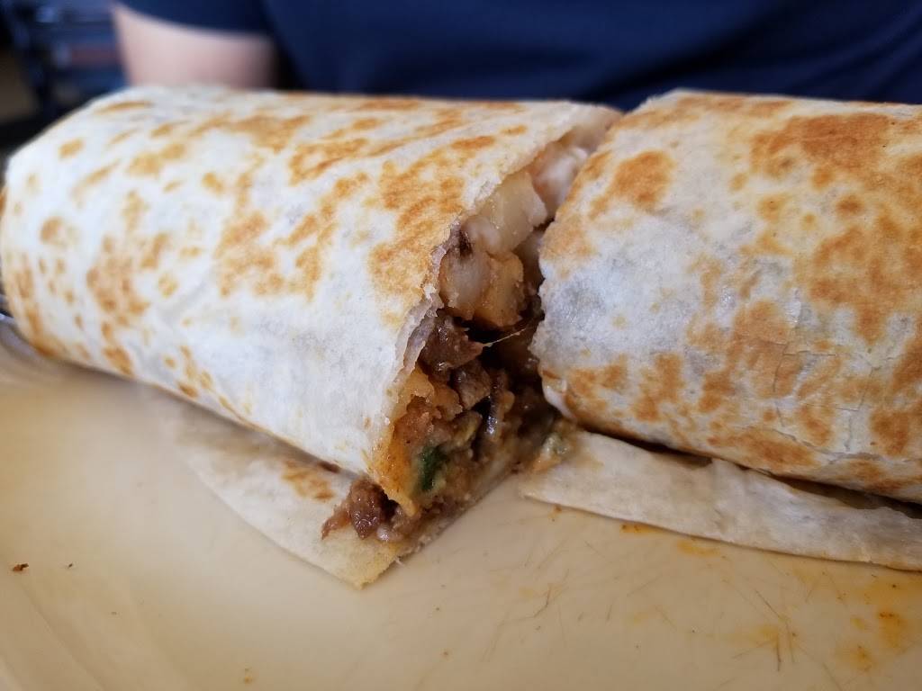 Cucos Burrito Express | restaurant | 374 Northwest Hwy, Cary, IL 60013, USA | 8478294930 OR +1 847-829-4930