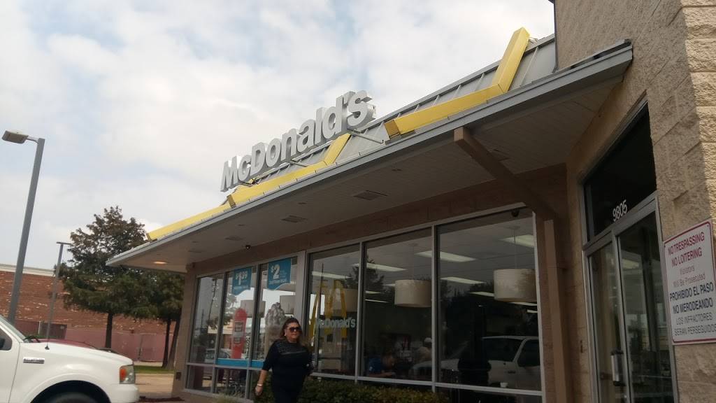 McDonalds | cafe | 9805 S Main St, Houston, TX 77025, USA | 7133499001 OR +1 713-349-9001