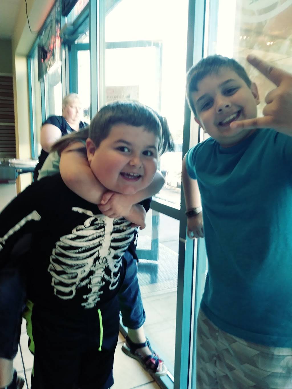 Papa Murphys Take N Bake Pizza | meal takeaway | 478 Lancaster Dr NE, Salem, OR 97301, USA | 5033787272 OR +1 503-378-7272